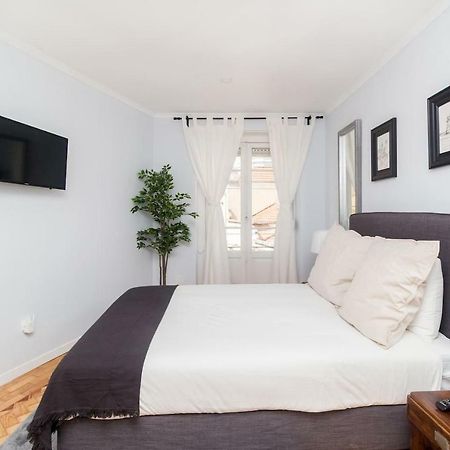 Apartamento Olá Lisbon - Lapa with Panoramic View II Exterior foto