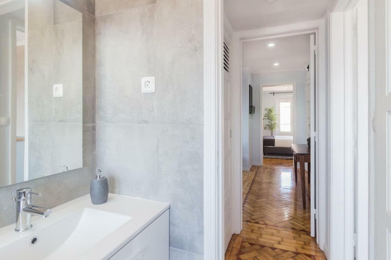 Apartamento Olá Lisbon - Lapa with Panoramic View II Exterior foto