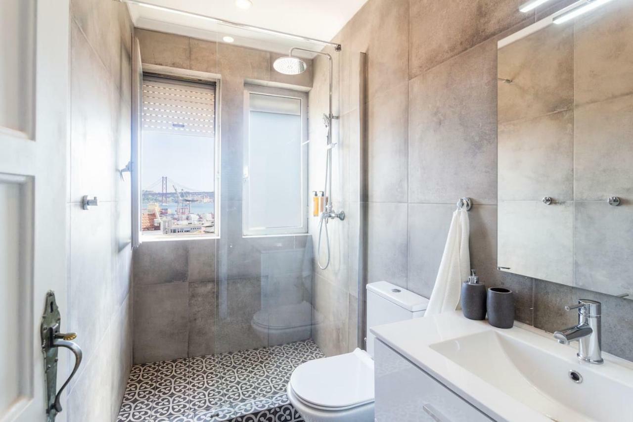 Apartamento Olá Lisbon - Lapa with Panoramic View II Exterior foto