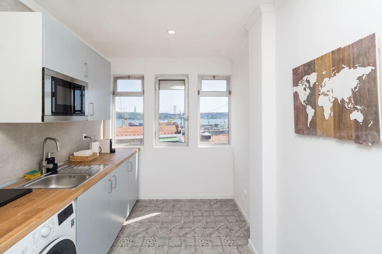 Apartamento Olá Lisbon - Lapa with Panoramic View II Exterior foto
