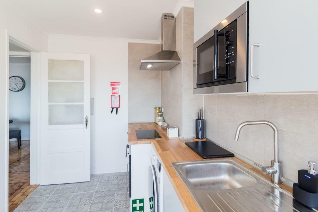 Apartamento Olá Lisbon - Lapa with Panoramic View II Exterior foto
